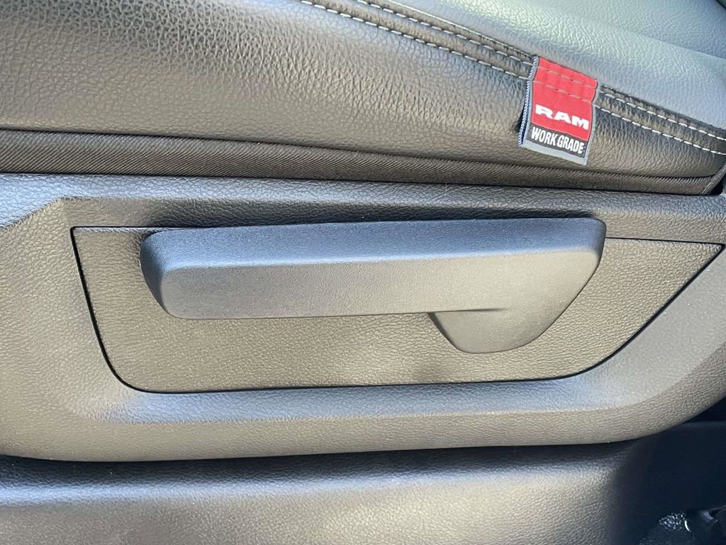 New 2026 RAM 5500 Tradesman w/ Chrome Appearance Group image 26