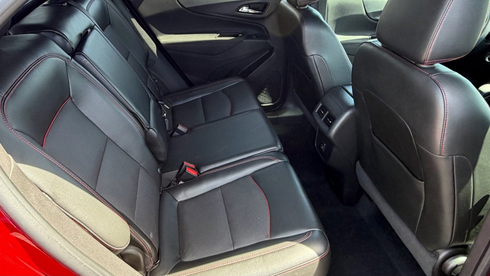 Used 2023 Chevrolet Equinox RS w/ RS Leather Package AWD/4WD image 21
