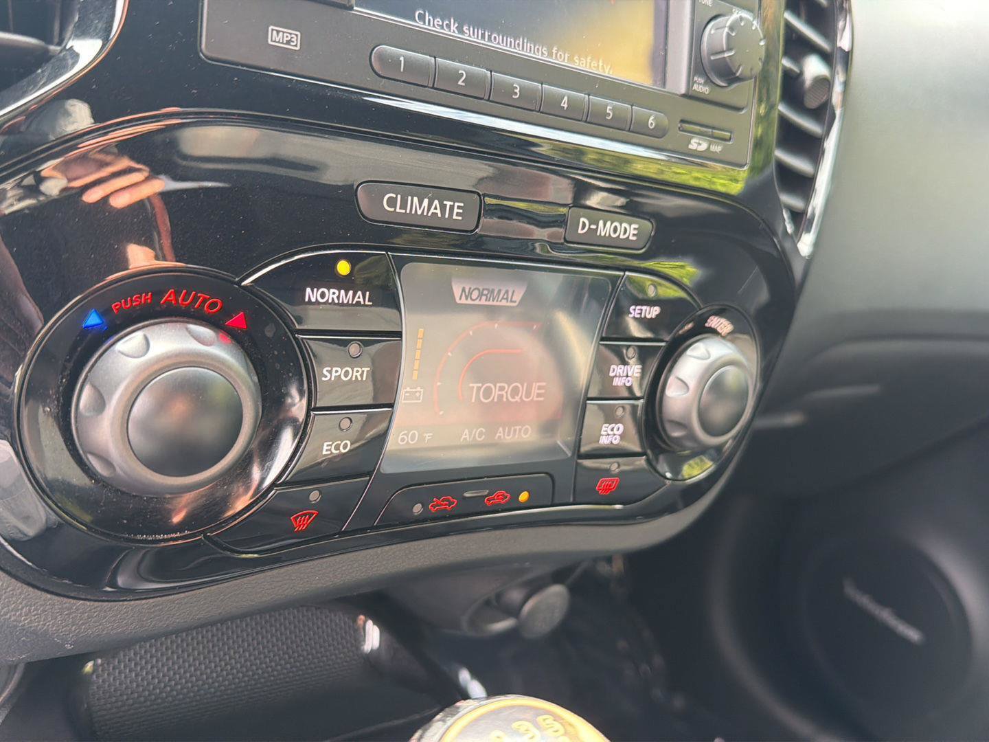 Used 2013 Nissan Juke NISMO FWD image 27