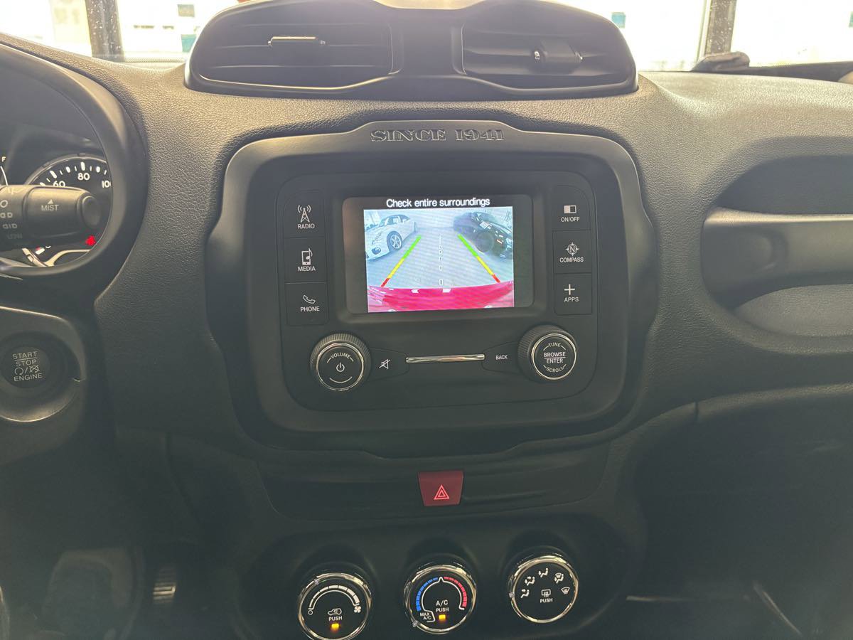 Used 2016 Jeep Renegade Sport w/ Power & Air Group FWD image 18