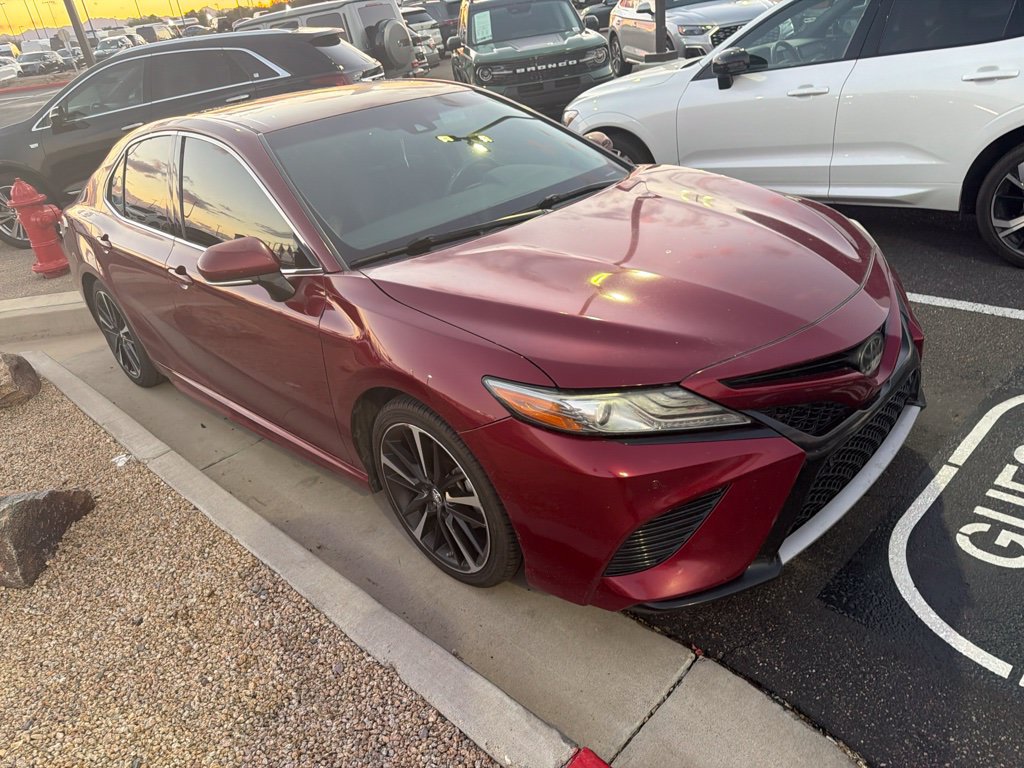 Used 2018 Toyota Camry XSE FWD image 3