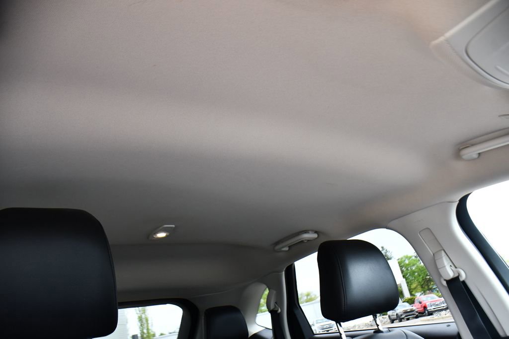Used 2020 Ford Edge SEL w/ Convenience Package AWD/4WD image 16
