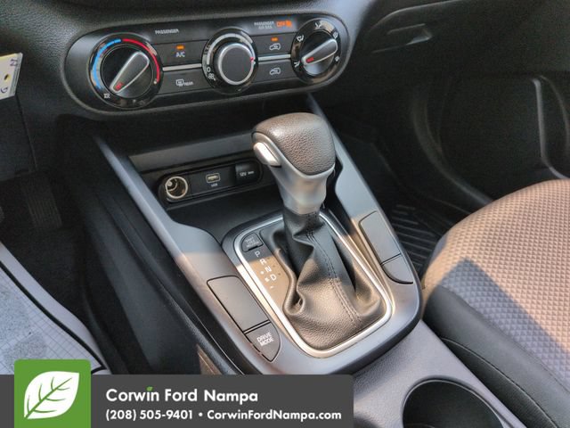 Used 2024 Kia Soul LX w/ Option Group 015 FWD image 18