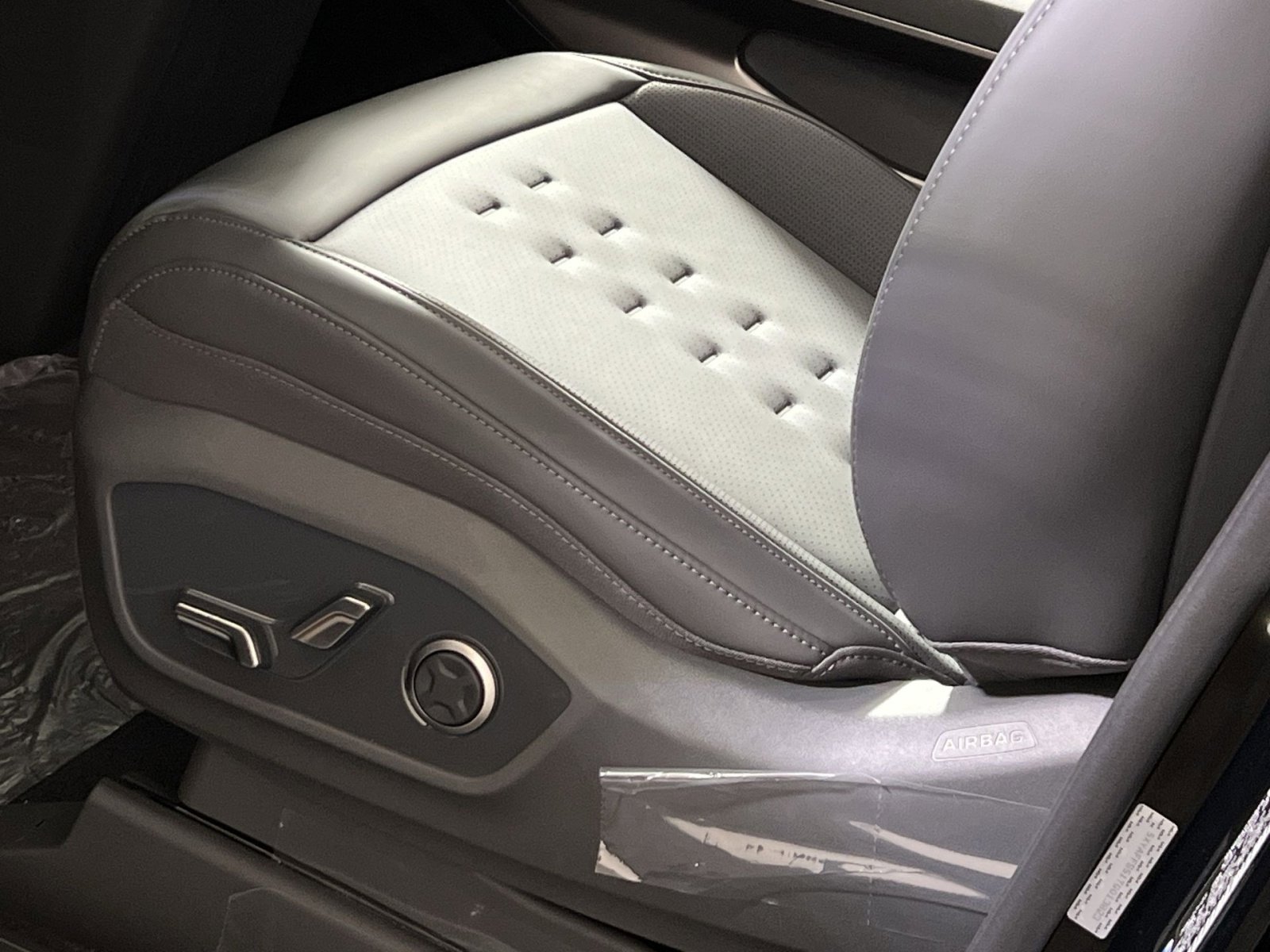 New 2026 Kia EV9 Wind image 12