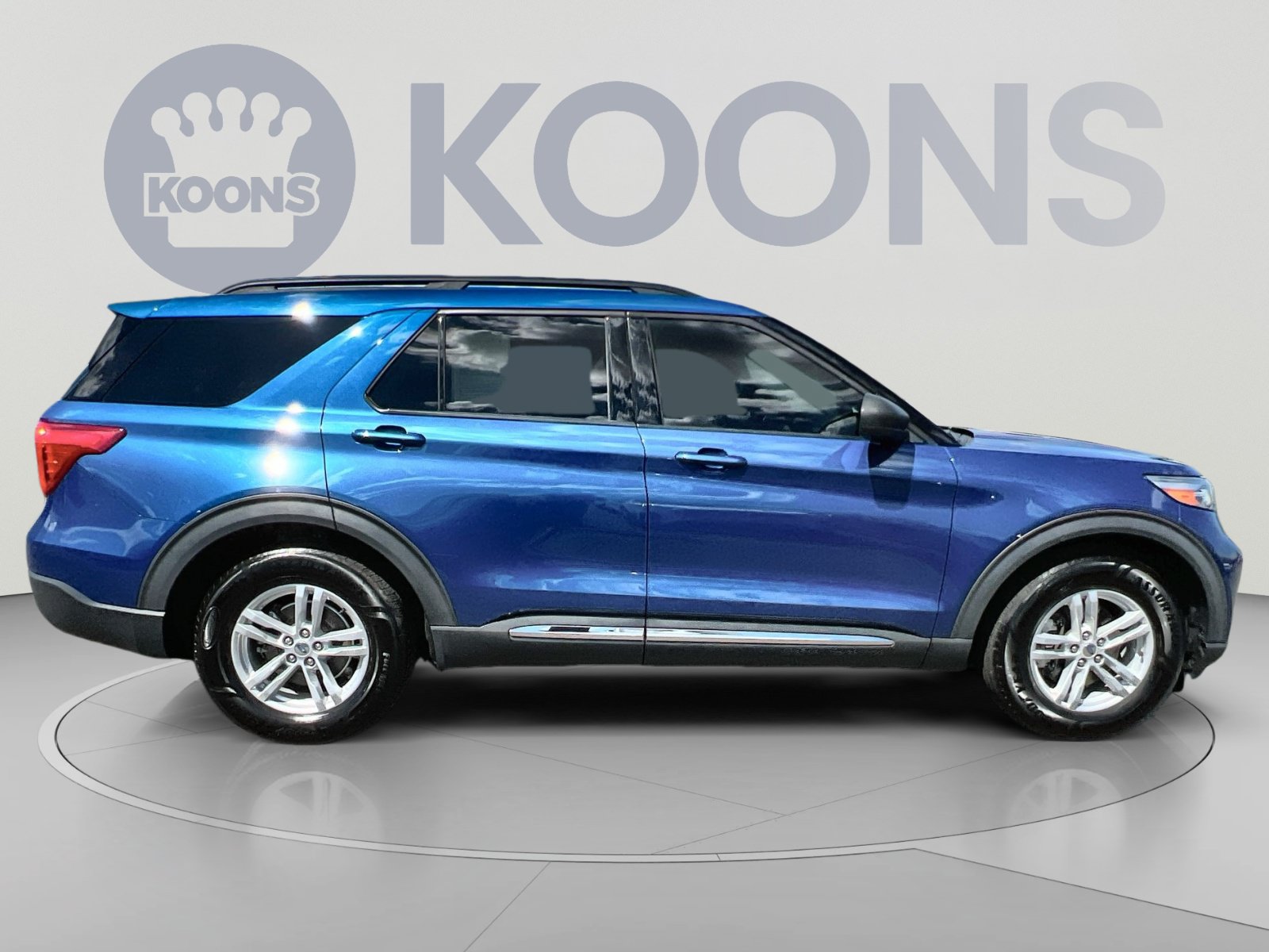 Used 2022 Ford Explorer XLT RWD image 17