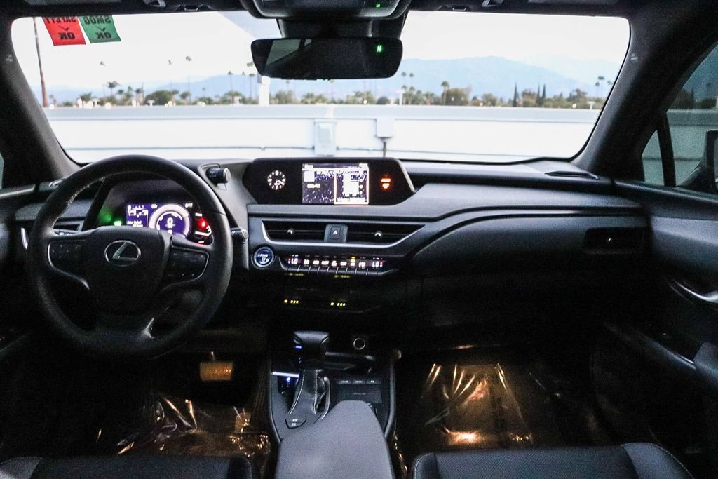 Used 2020 Lexus UX 250h w/ Premium Package AWD/4WD image 14