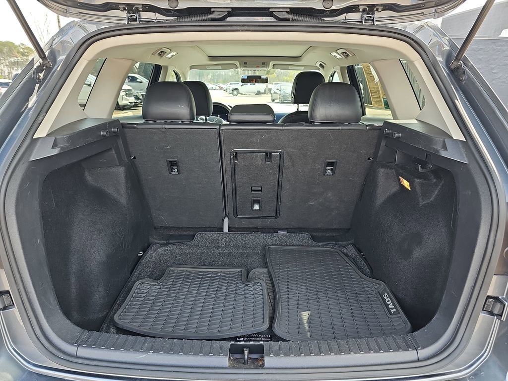 Used 2022 Volkswagen Taos SE w/ Panoramic Sunroof Package image 15