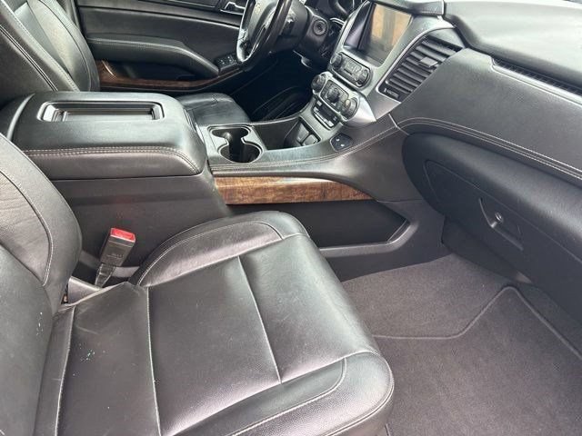 Used 2020 Chevrolet Suburban LT RWD image 39