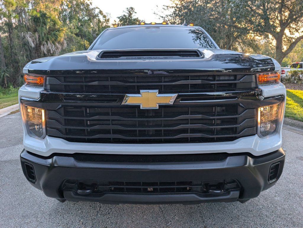 Used 2026 Chevrolet Silverado 2500 W/T w/ WT Convenience Package AWD/4WD image 2