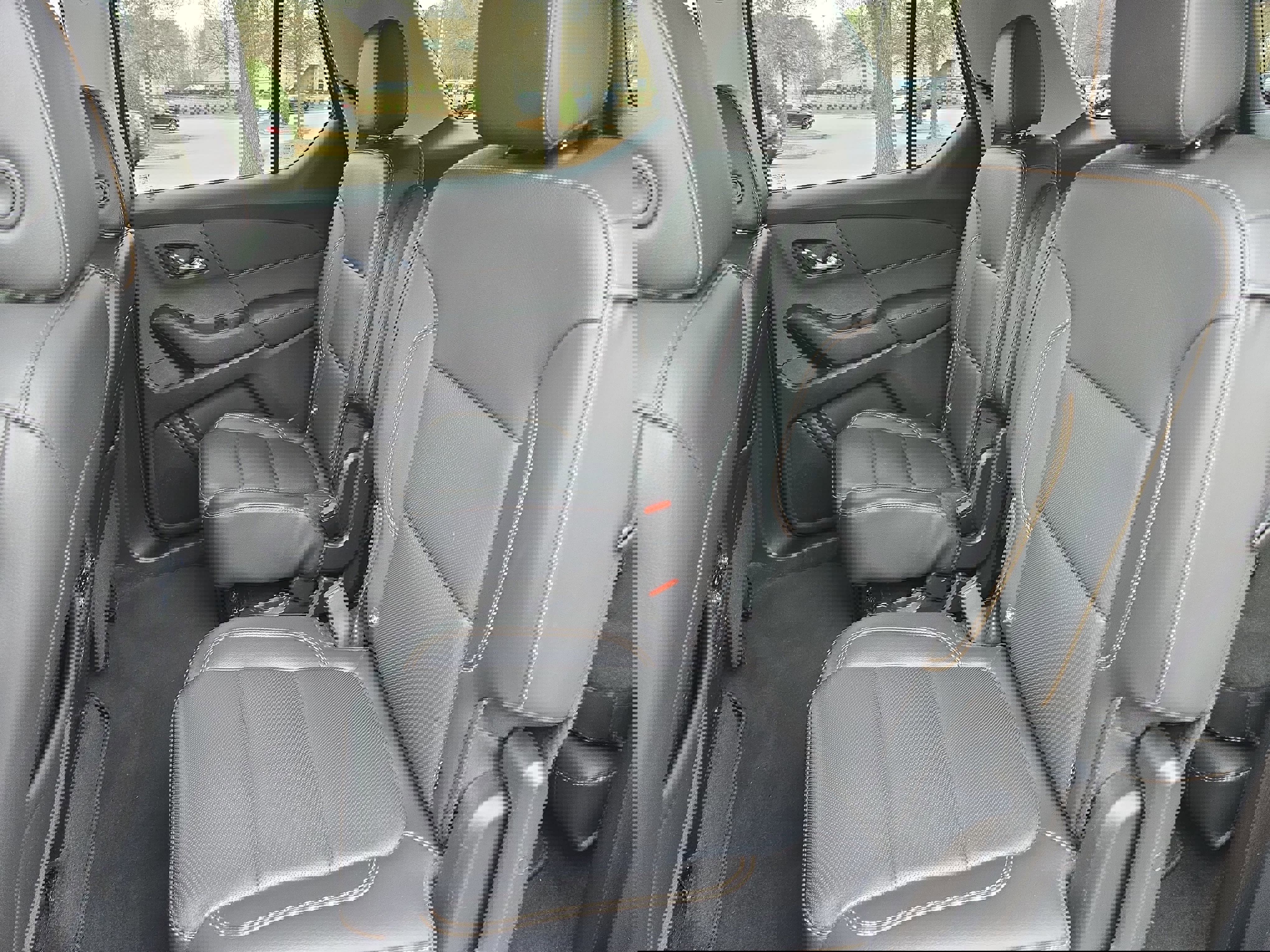 Used 2021 Chevrolet Traverse Premier image 15