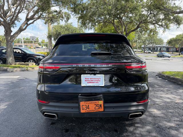 Used 2021 Porsche Cayenne w/ Premium Package AWD/4WD image 7