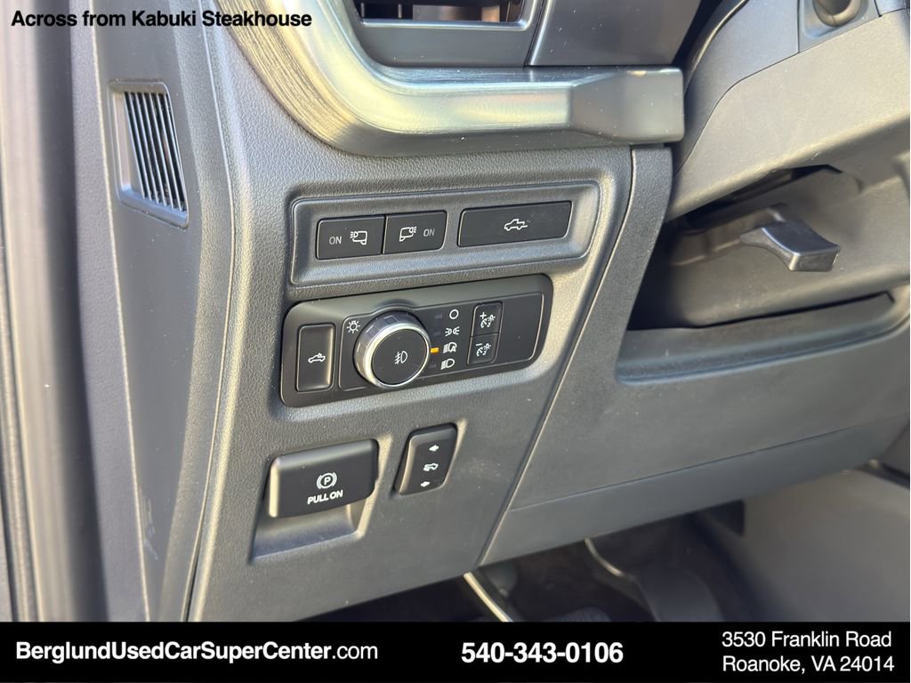 Used 2022 Ford F150 Lariat image 16