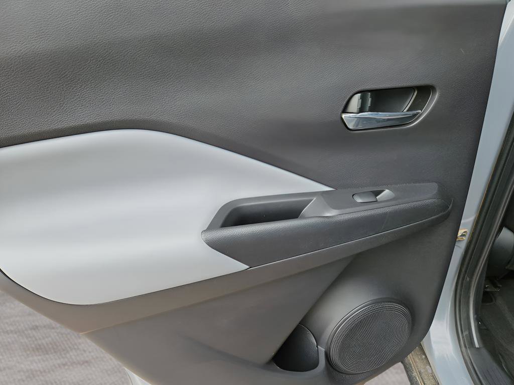 Used 2024 Nissan Kicks SR w/ SR Premium Package image 20