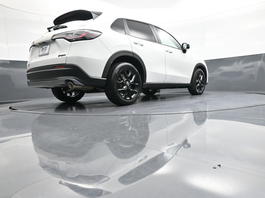 Used 2024 Honda HR-V Sport image 28