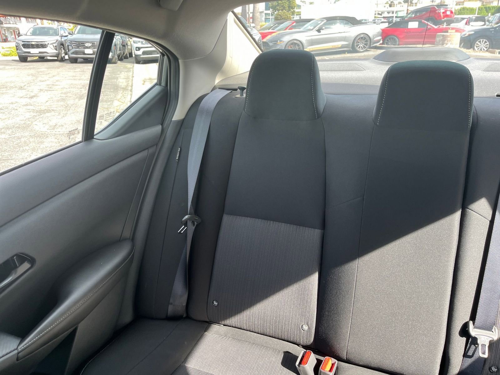 Used 2025 Nissan Sentra SV FWD image 39
