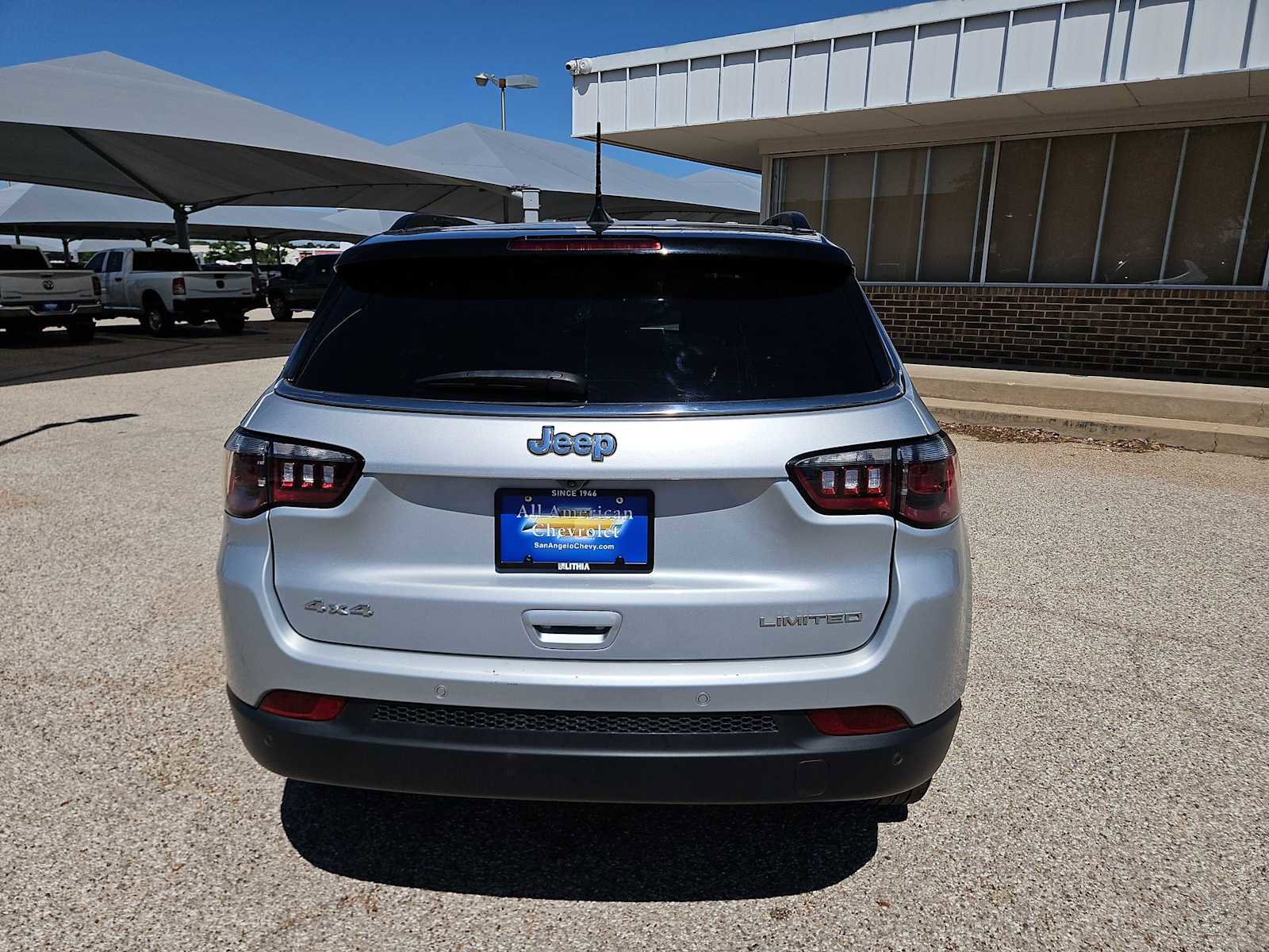 Used 2025 Jeep Compass Limited AWD/4WD image 7
