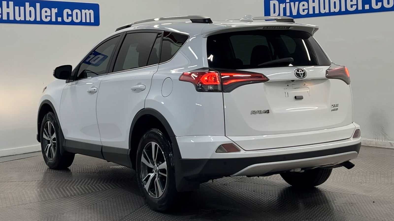Used 2016 Toyota RAV4 XLE w/ Convenience Package AWD/4WD image 6