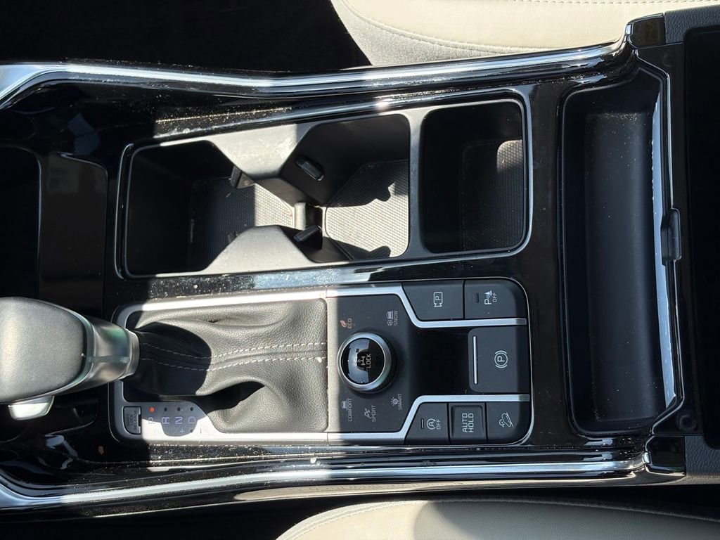 Certified 2023 Kia Sorento SX image 32