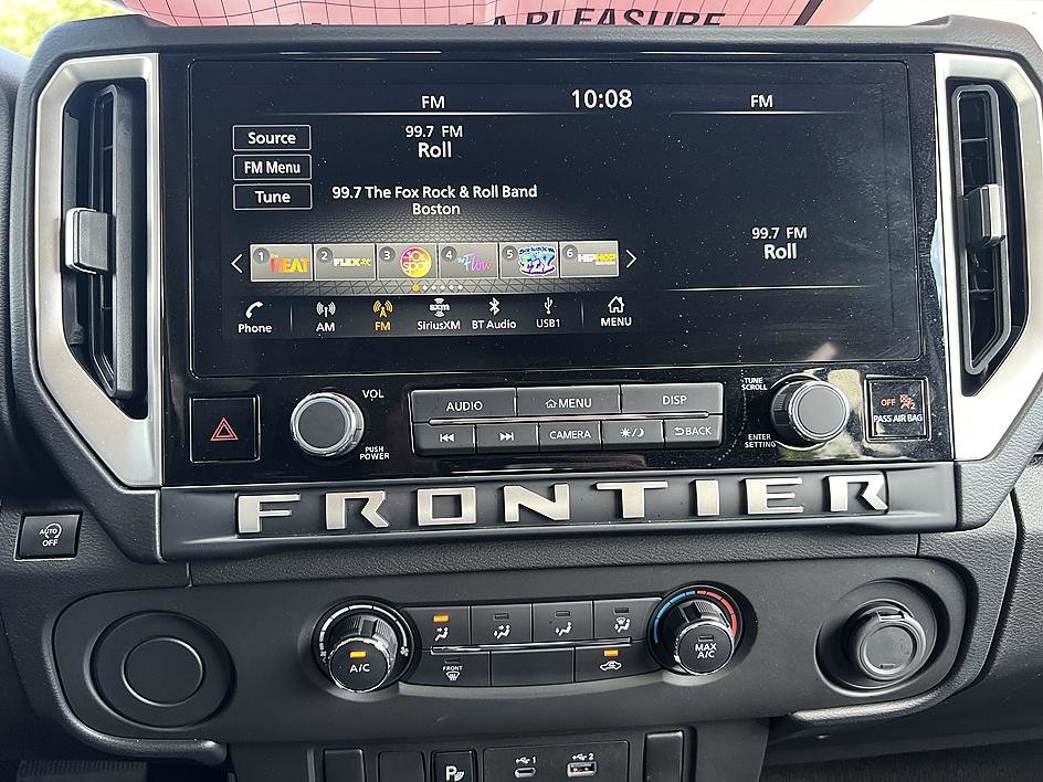 Certified 2025 Nissan Frontier SV image 24