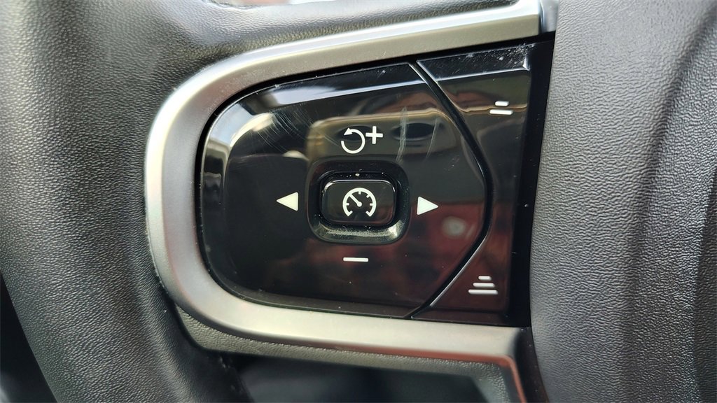 Certified 2023 Volvo XC60 B5 Plus w/ Climate Package image 14