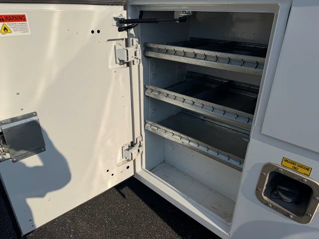 Used 2019 GMC Savana 3500 w/ Power Convenience Package RWD image 17