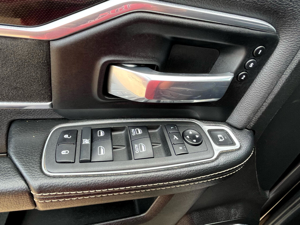 Used 2021 RAM 2500 Laramie image 39