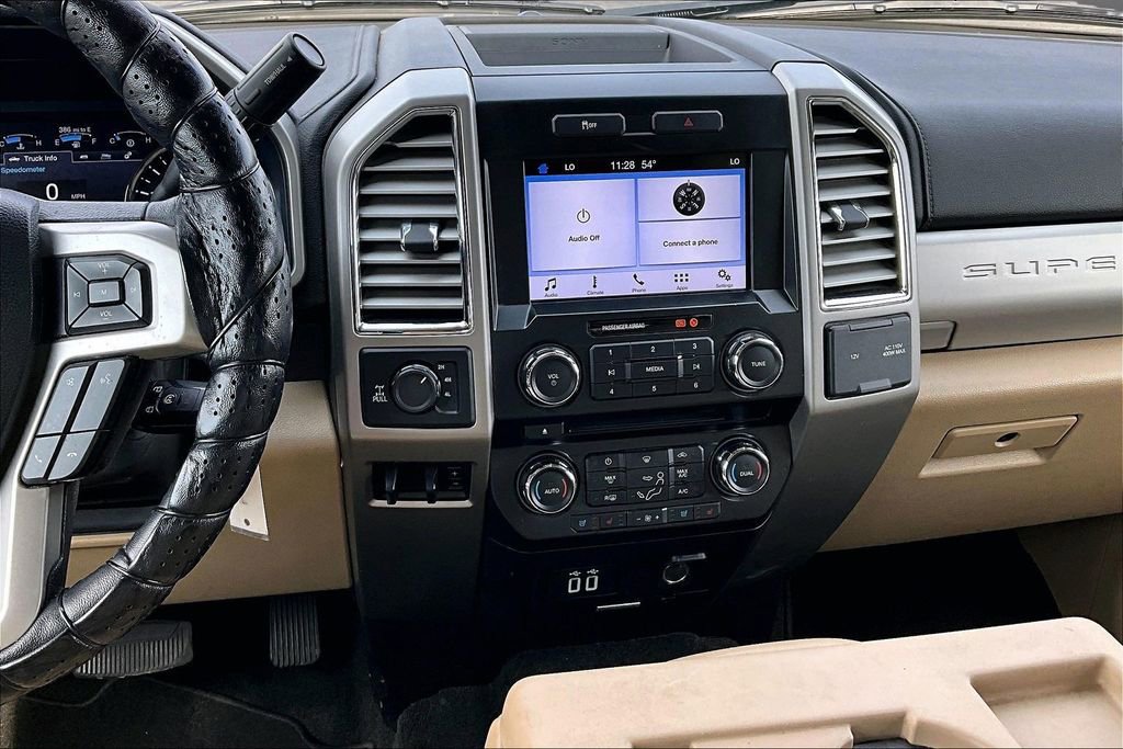 Used 2017 Ford F250 Lariat w/ Chrome Package image 9