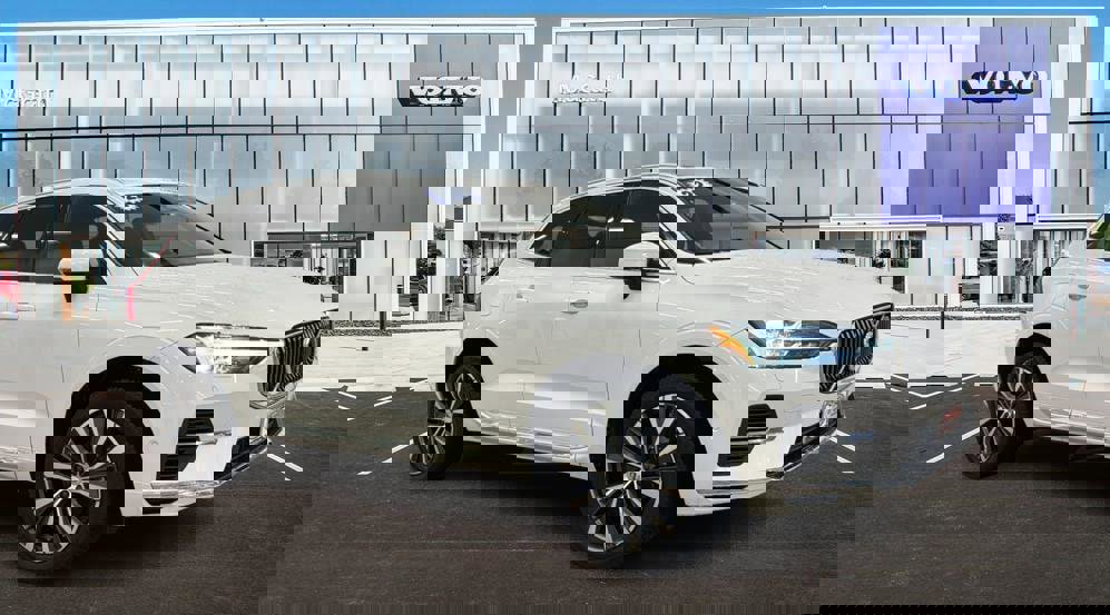 Used 2022 Volvo XC60 T8 Inscription Expression w/ Advanced Package