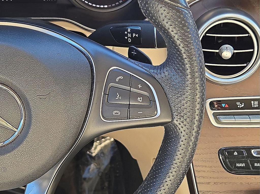 Used 2019 Mercedes-Benz GLC 300 w/ Premium Package image 20