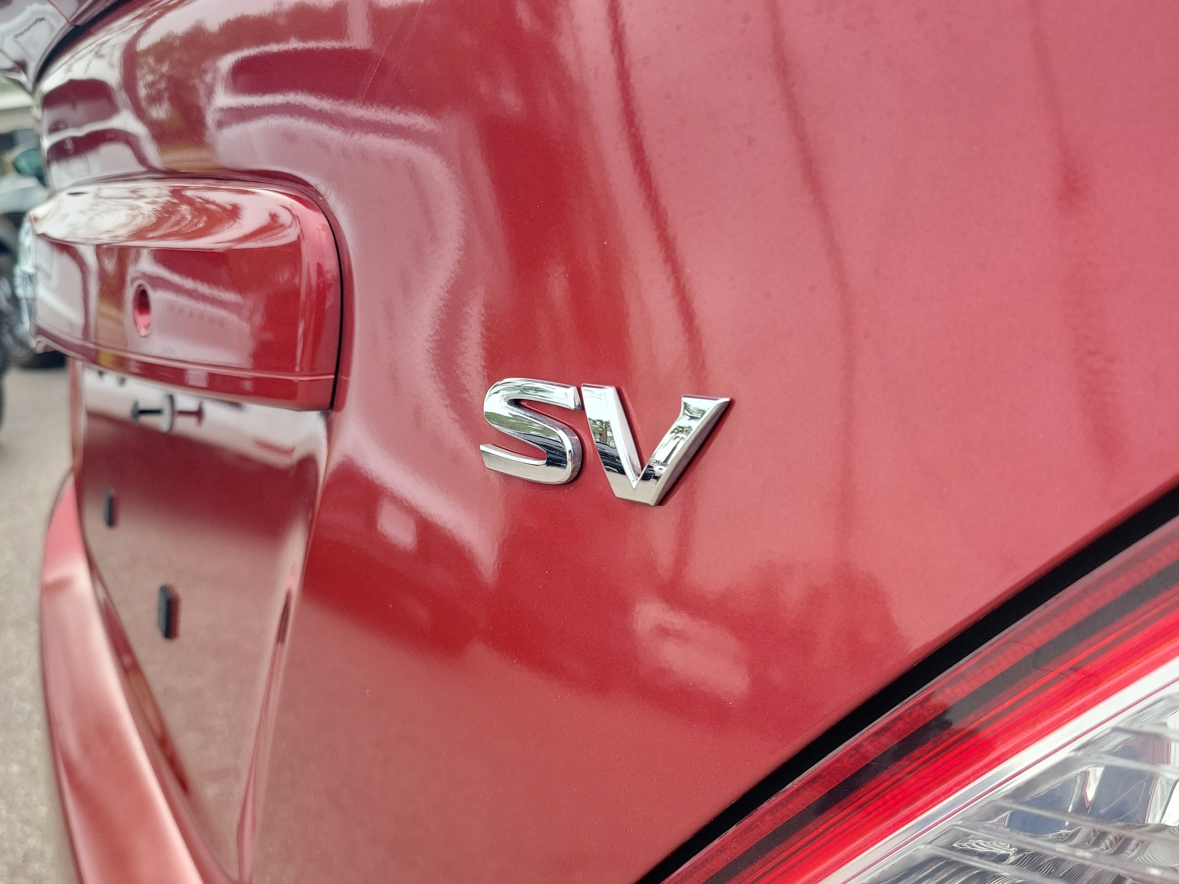 Used 2017 Nissan Versa SV image 9