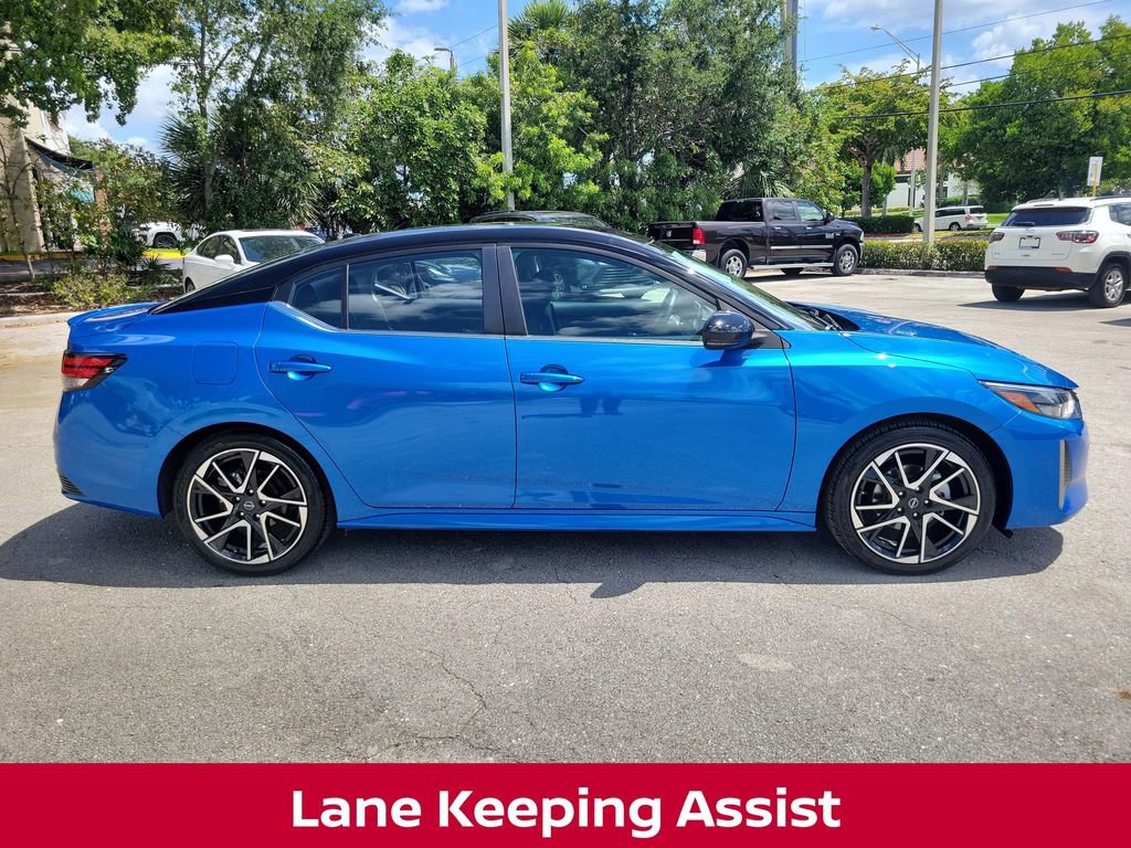 Certified 2024 Nissan Sentra SR FWD image 9
