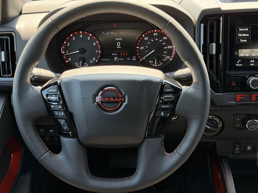 Used 2025 Nissan Frontier PRO-4X w/ Pro Convenience Package AWD/4WD image 13