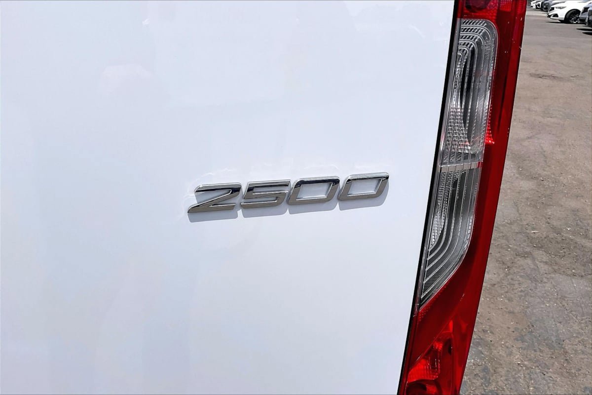 Used 2024 Mercedes-Benz Sprinter 2500 image 8