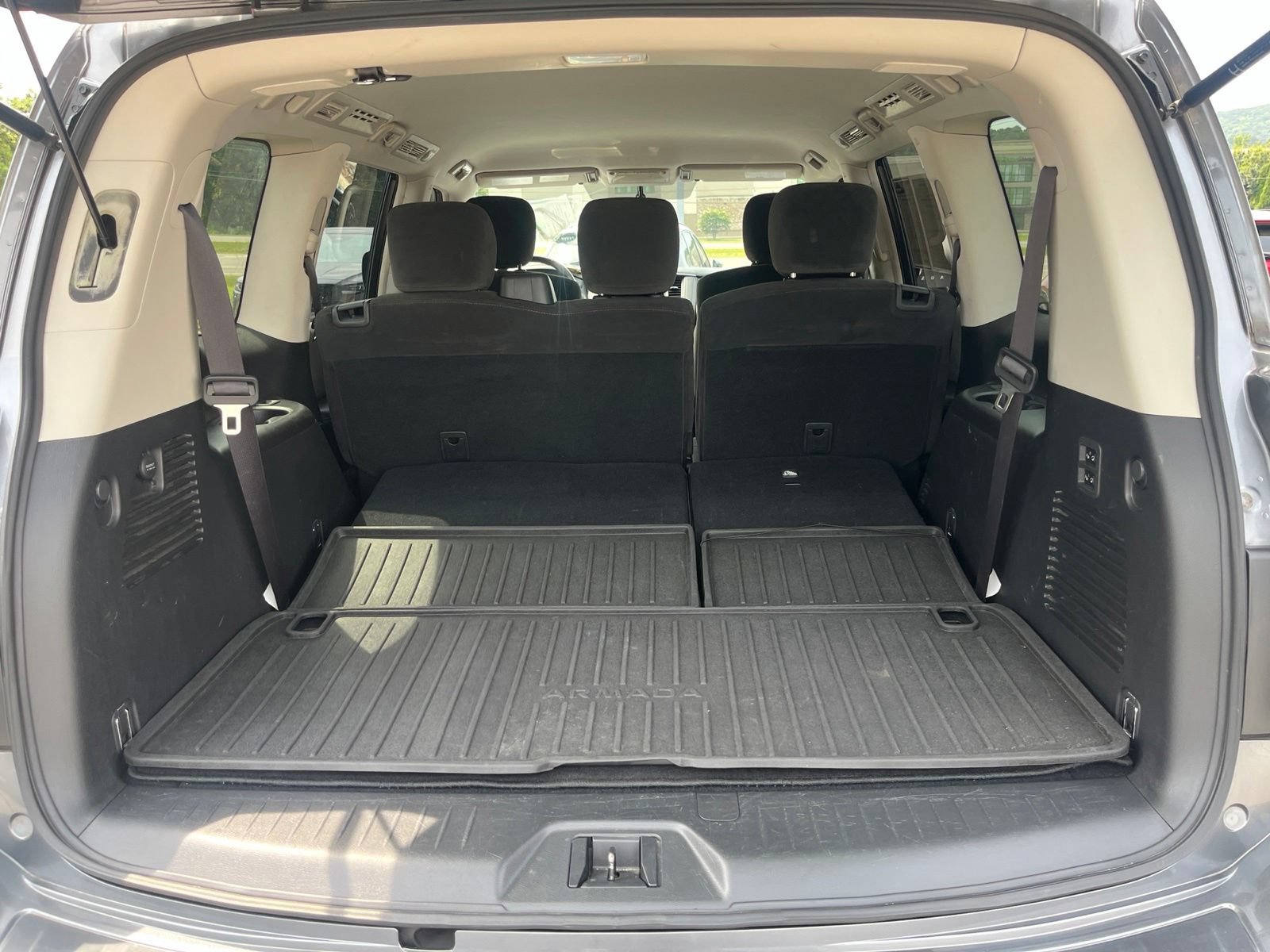 Used 2019 Nissan Armada SV w/ Driver Package RWD image 31
