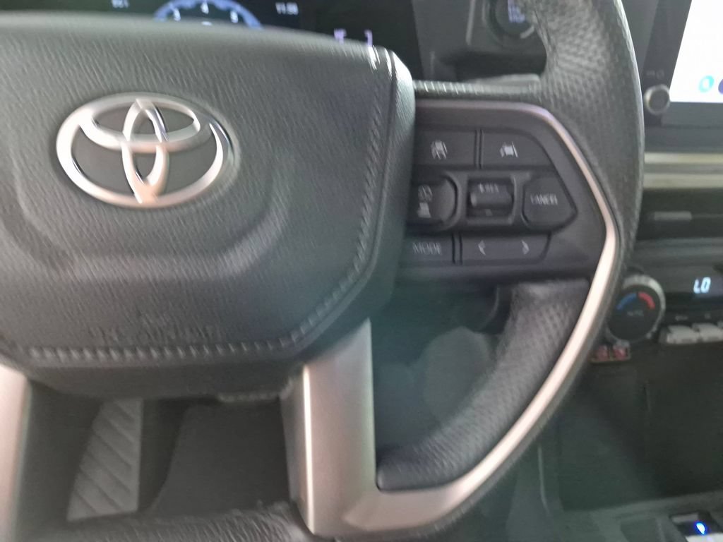Used 2024 Toyota Tacoma SR5 w/ SR5 Upgrade Package AWD/4WD image 15