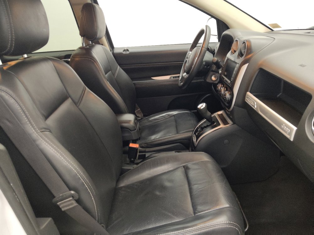 Used 2016 Jeep Compass High Altitude AWD/4WD image 21