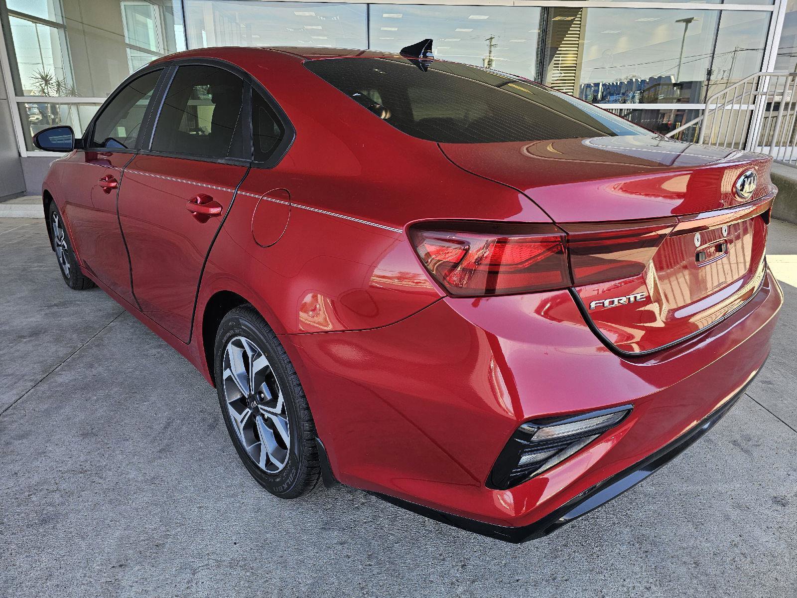 Used 2019 Kia Forte LXS image 3