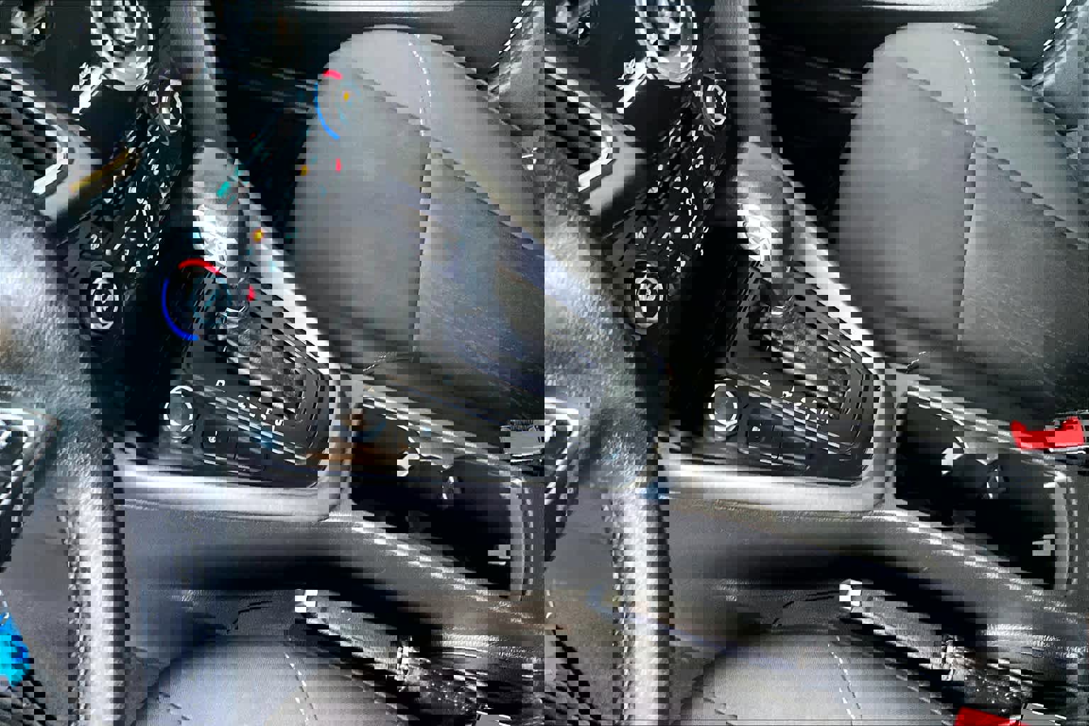 Used 2017 Ford Focus SEL w/ Cold Weather Package image 20