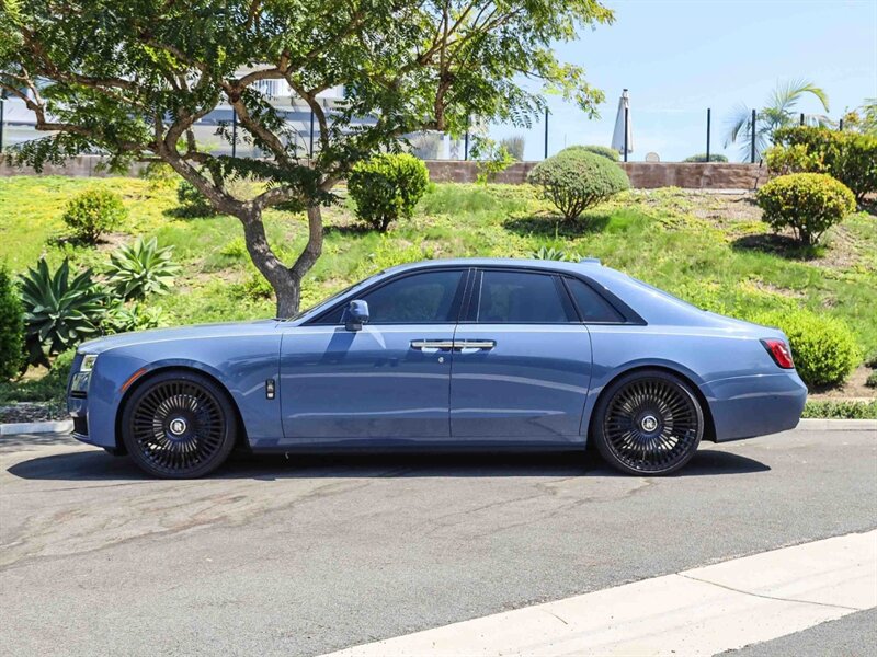 Used 2024 Rolls-Royce Ghost Black Badge AWD/4WD image 2