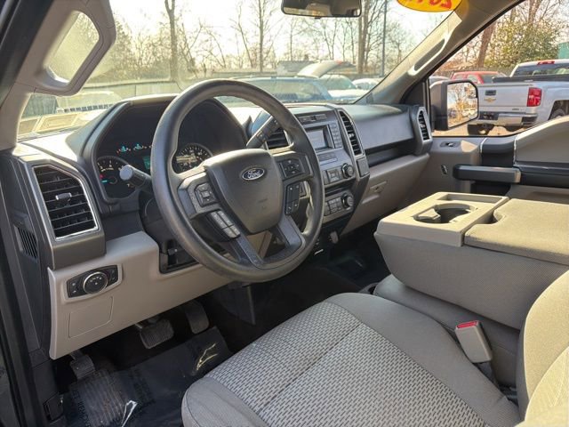 Used 2015 Ford F150 XLT image 12