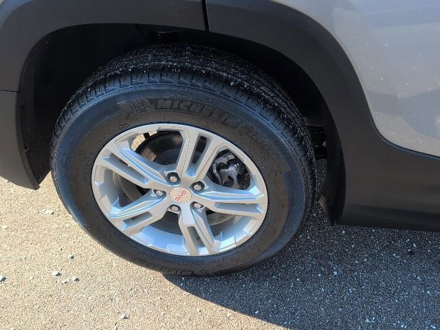 Used 2023 GMC Terrain SLE w/ LPO, Floor Liner Package FWD image 11