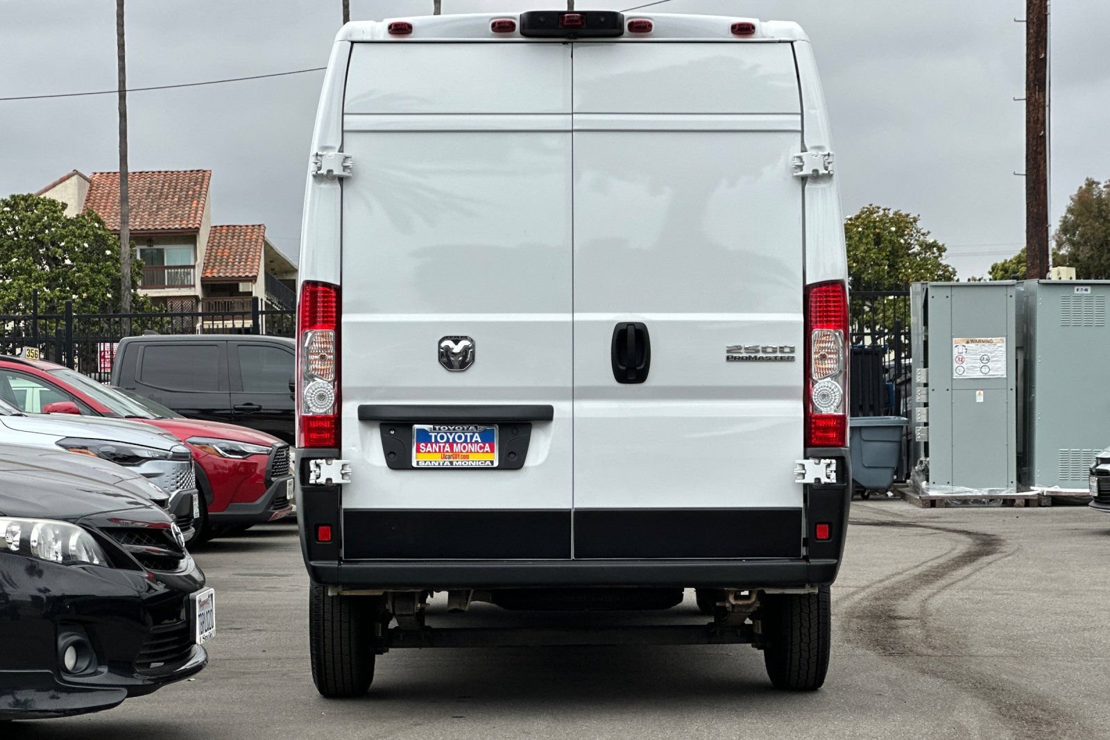Used 2025 RAM ProMaster 2500 w/ Convenience Group FWD image 5
