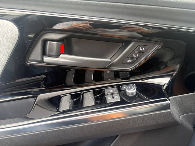 Used 2023 Subaru Solterra AWD image 18