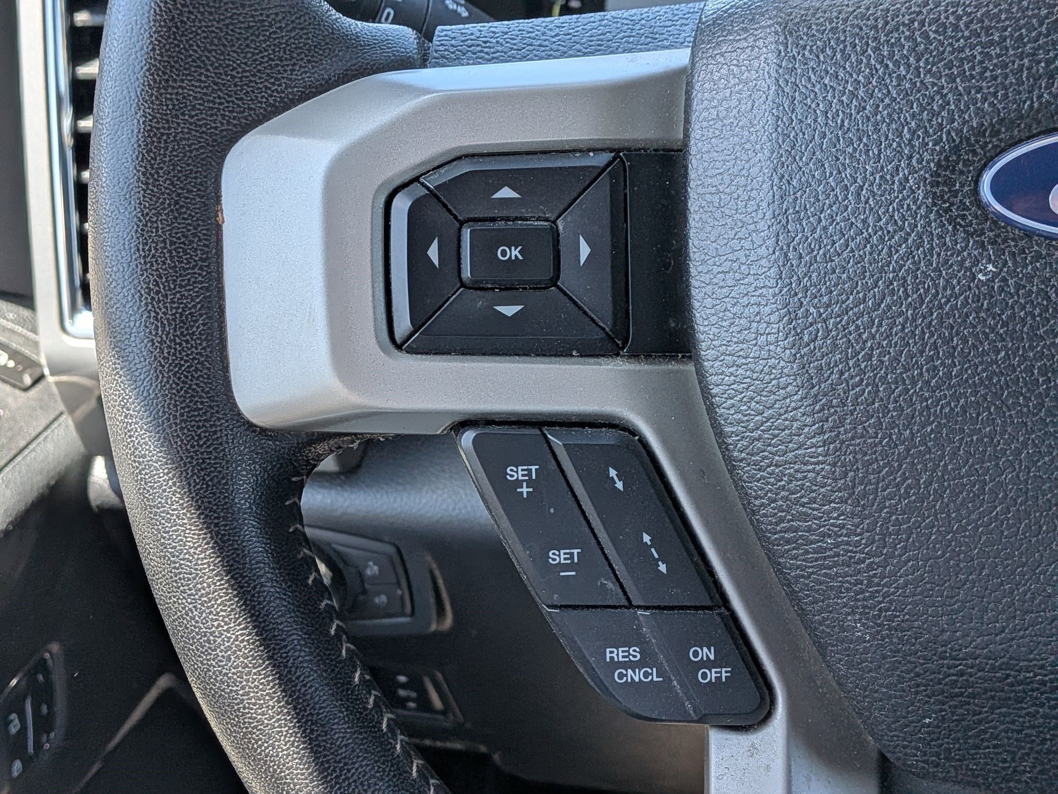 Used 2018 Ford F350 Lariat w/ Lariat Ultimate Package AWD/4WD image 18