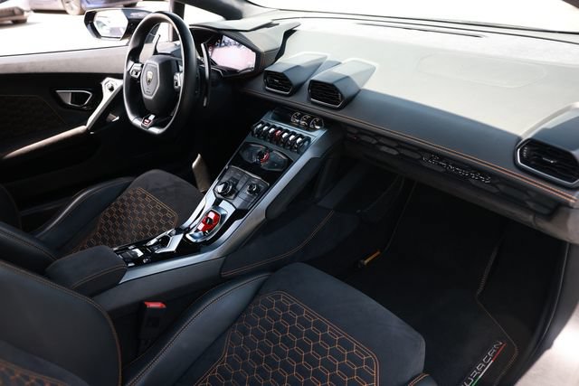 Used 2019 Lamborghini Huracan LP 580-2 RWD image 13
