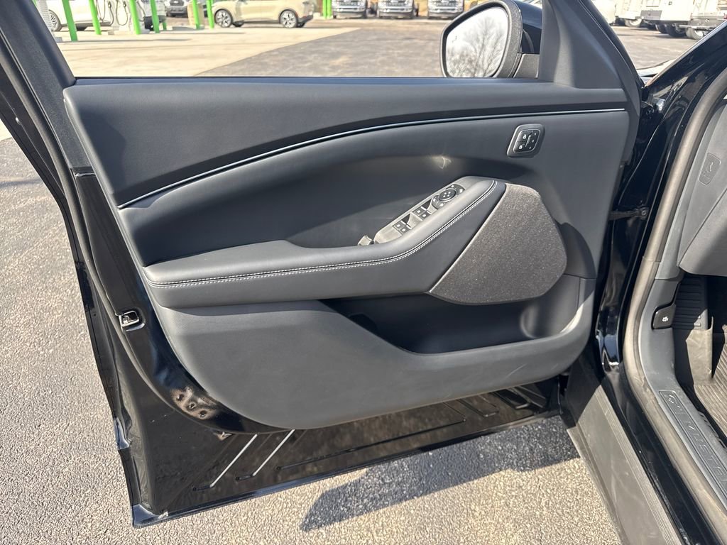 Used 2025 Ford Mustang Mach-E Select w/ Comfort Package Lite image 27