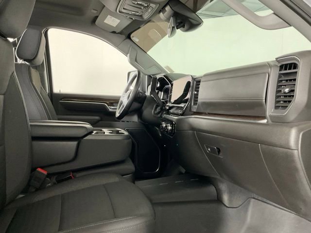 Used 2025 GMC Sierra 2500 SLE w/ SLE Value Package; image 26