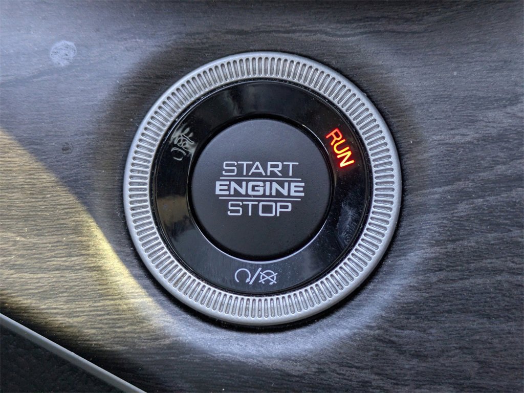 Used 2022 Jeep Grand Cherokee L Limited w/ Trailer Tow Group (B) image 34