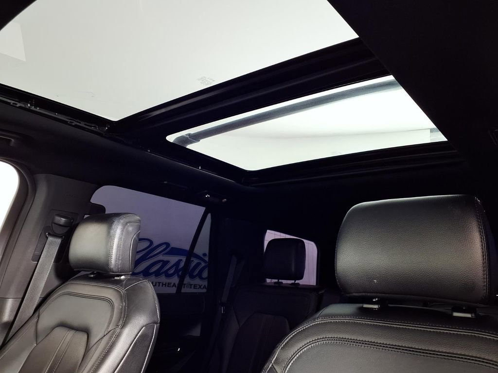 Used 2018 Ford Expedition Limited w/ Equipment Group 301A image 14
