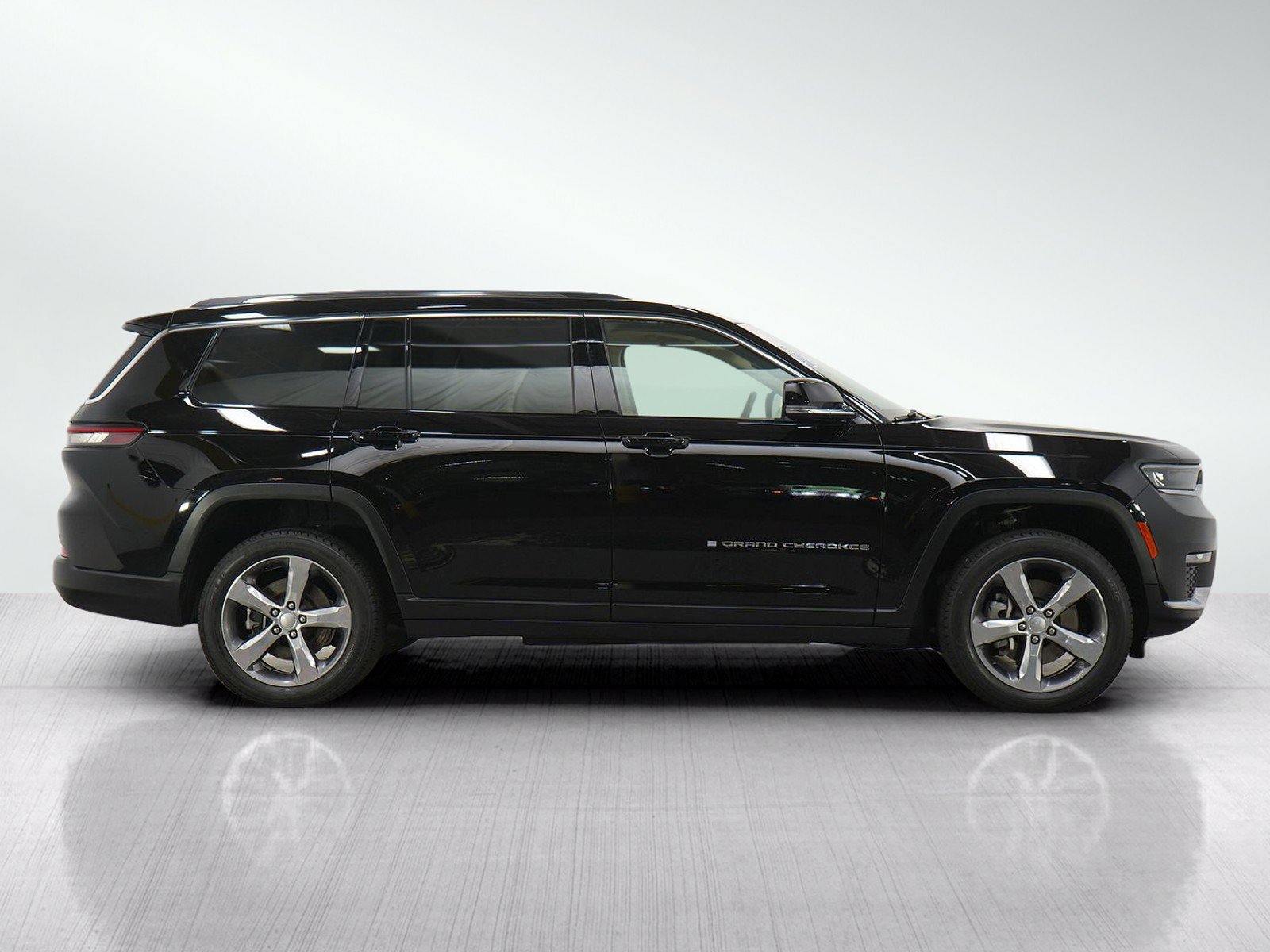 Used 2021 Jeep Grand Cherokee L Limited w/ Trailer Tow Group (B) AWD/4WD image 6